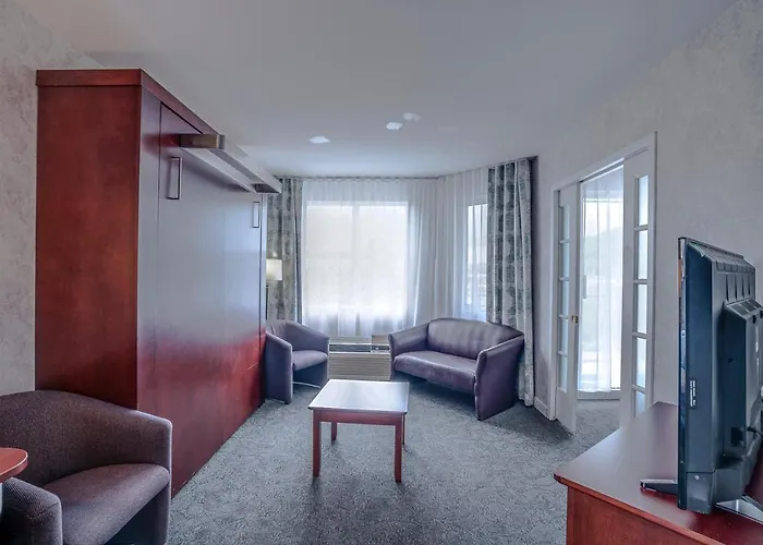 Quality Suites